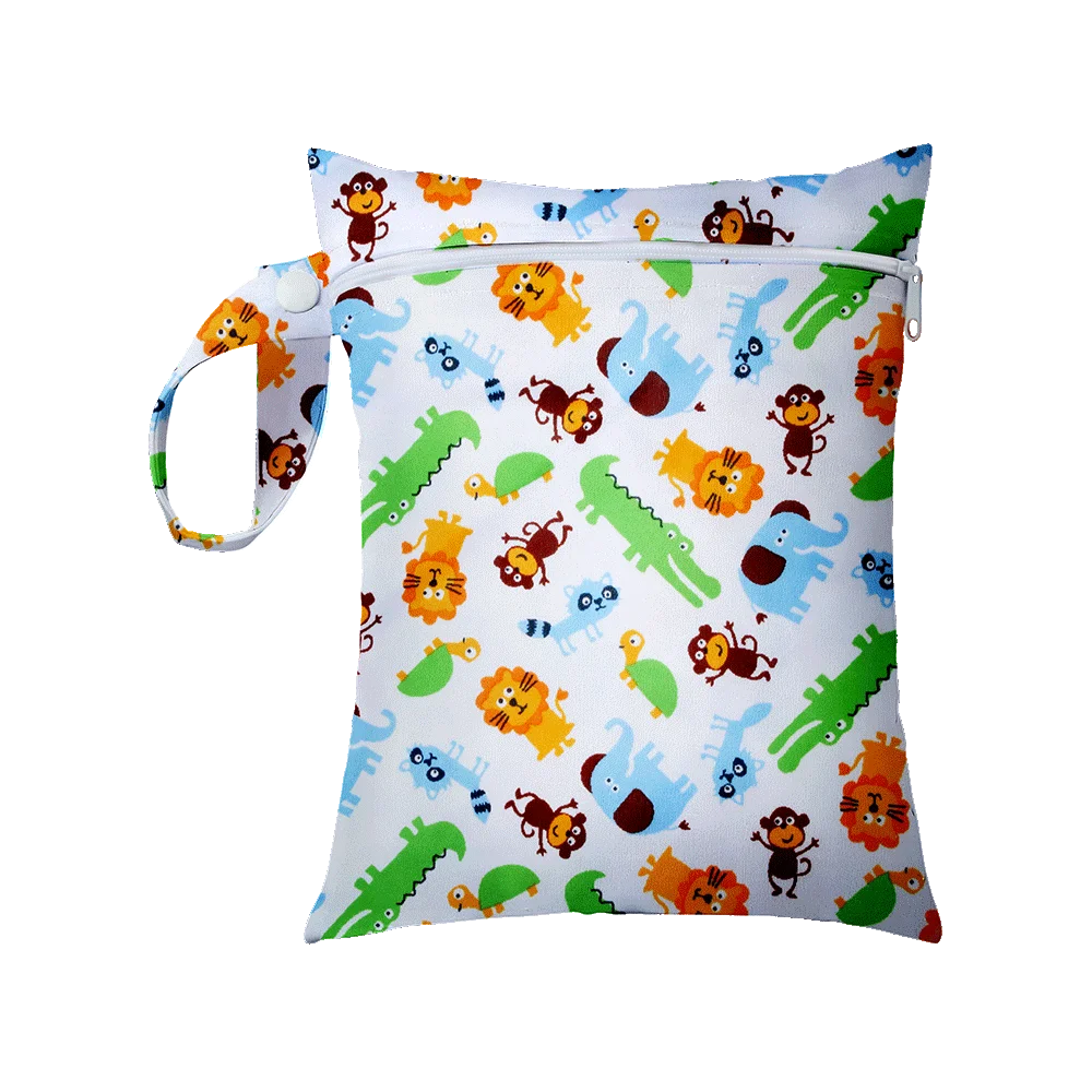 1Pcs 25x20cm Diaper Bag Baby Nappy Bag Wet Bags Waterproof Reusable Wet Bag Printed Pocket Nappy Bags PUL Travel Wet Dry Bags