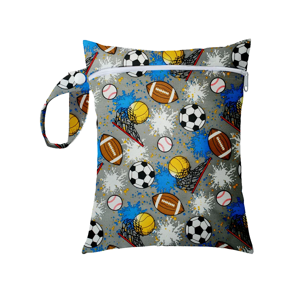 1Pcs 25x20cm Diaper Bag Baby Nappy Bag Wet Bags Waterproof Reusable Wet Bag Printed Pocket Nappy Bags PUL Travel Wet Dry Bags