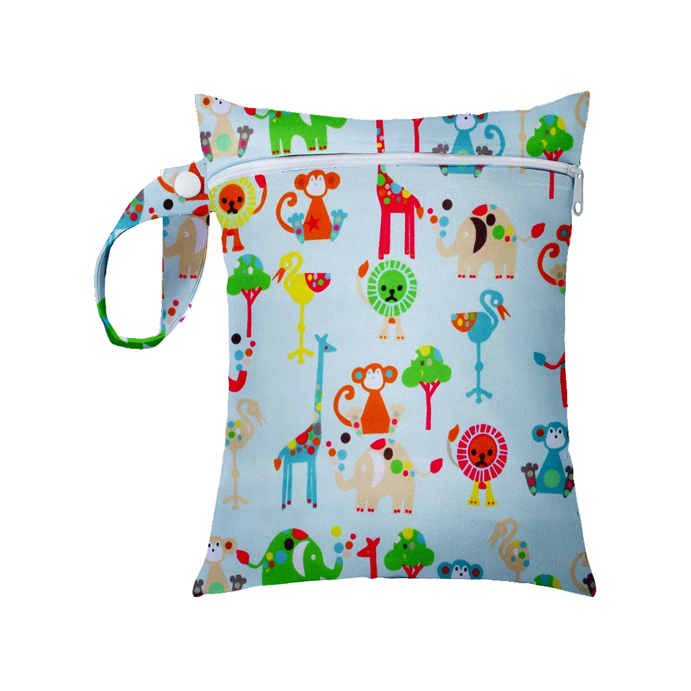 1Pcs 25x20cm Diaper Bag Baby Nappy Bag Wet Bags Waterproof Reusable Wet Bag Printed Pocket Nappy Bags PUL Travel Wet Dry Bags