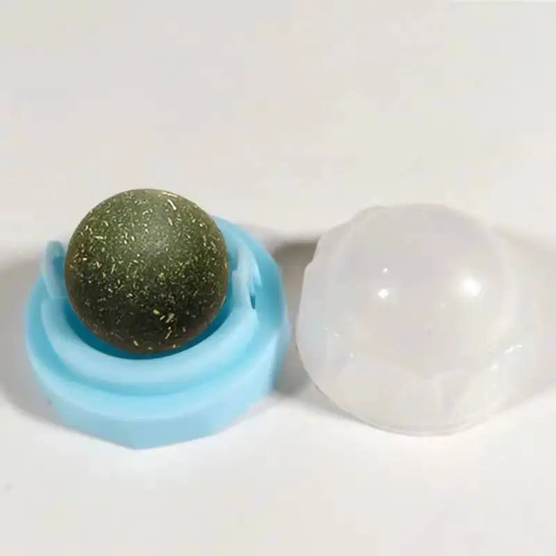 Catnip Balls Cat Mint Toy Grinding Teeth Mint Ball Edible Safety Healthy Snack Rotatable Wall Stick-on Toys for Pet Supplies