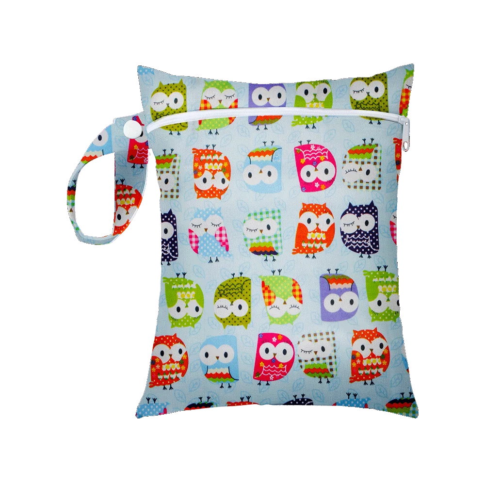 1Pcs 25x20cm Diaper Bag Baby Nappy Bag Wet Bags Waterproof Reusable Wet Bag Printed Pocket Nappy Bags PUL Travel Wet Dry Bags