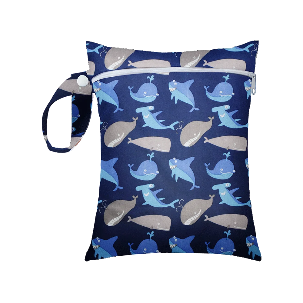 1Pcs 25x20cm Diaper Bag Baby Nappy Bag Wet Bags Waterproof Reusable Wet Bag Printed Pocket Nappy Bags PUL Travel Wet Dry Bags