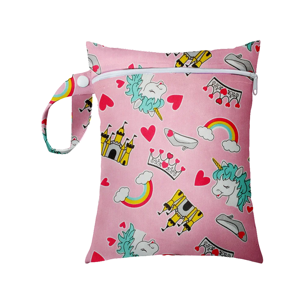 1Pcs 25x20cm Diaper Bag Baby Nappy Bag Wet Bags Waterproof Reusable Wet Bag Printed Pocket Nappy Bags PUL Travel Wet Dry Bags