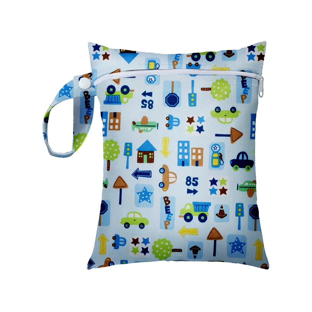 1Pcs 25x20cm Diaper Bag Baby Nappy Bag Wet Bags Waterproof Reusable Wet Bag Printed Pocket Nappy Bags PUL Travel Wet Dry Bags