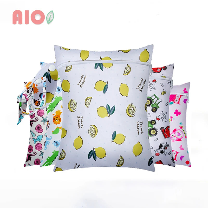 1Pcs 25x20cm Diaper Bag Baby Nappy Bag Wet Bags Waterproof Reusable Wet Bag Printed Pocket Nappy Bags PUL Travel Wet Dry Bags
