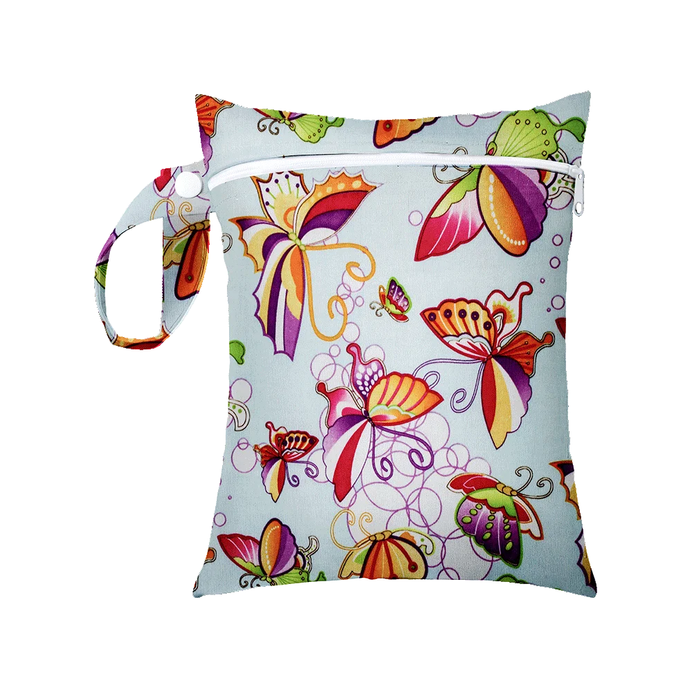 1Pcs 25x20cm Diaper Bag Baby Nappy Bag Wet Bags Waterproof Reusable Wet Bag Printed Pocket Nappy Bags PUL Travel Wet Dry Bags