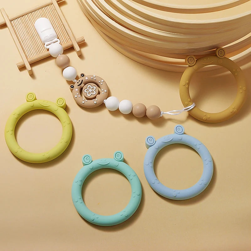 TYRY.HU 1Pc Baby Silicone Teether BPA Free Cartoon Frog Deer Teething Necklace Pendant Nursing Teeth Gift Baby Silicone Teether